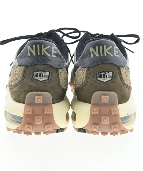 NIKE รองเท้าผ้าใบ