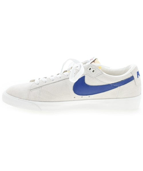 NIKE รองเท้าผ้าใบ