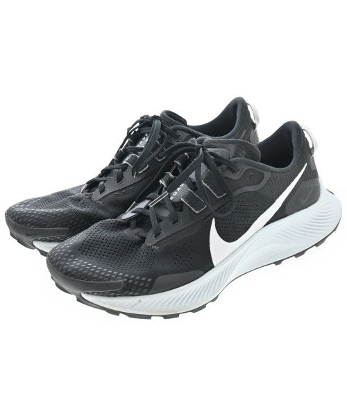 NIKE รองเท้าผ้าใบ