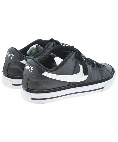 NIKE รองเท้าผ้าใบ