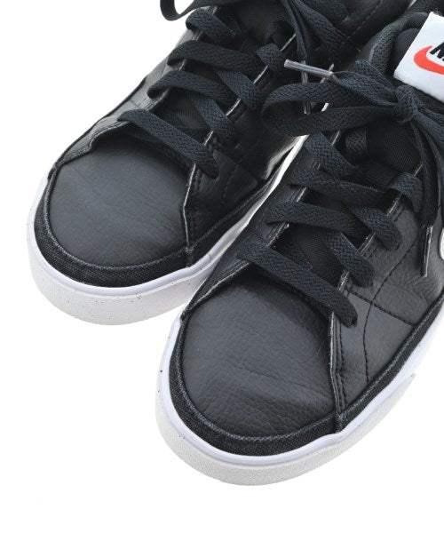 NIKE รองเท้าผ้าใบ