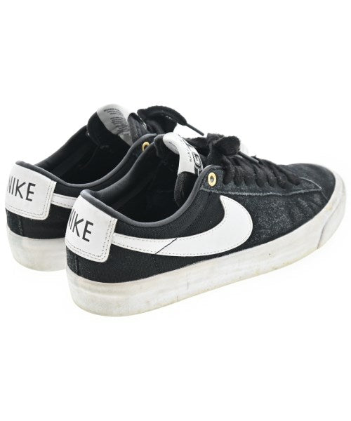 NIKE รองเท้าผ้าใบ