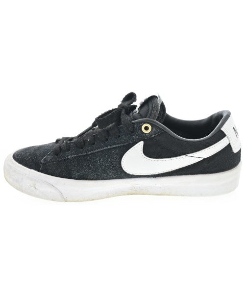 NIKE รองเท้าผ้าใบ