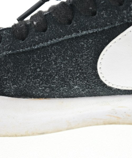 NIKE รองเท้าผ้าใบ