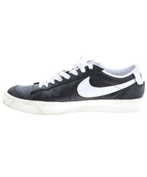 NIKE รองเท้าผ้าใบ