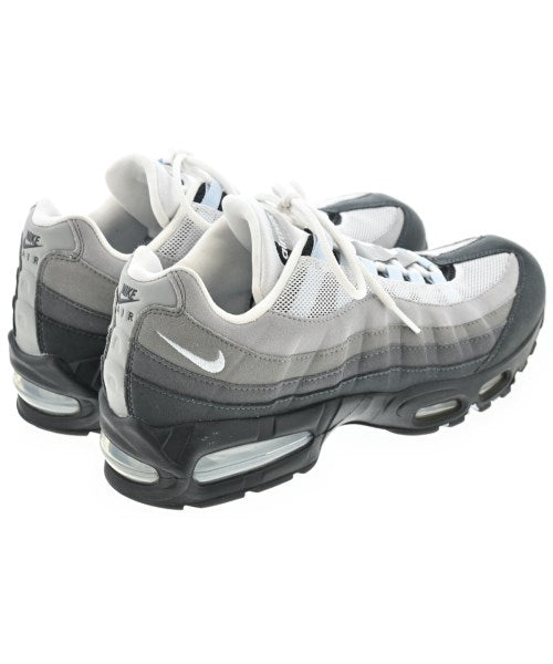 NIKE รองเท้าผ้าใบ