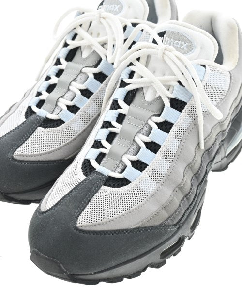 NIKE รองเท้าผ้าใบ