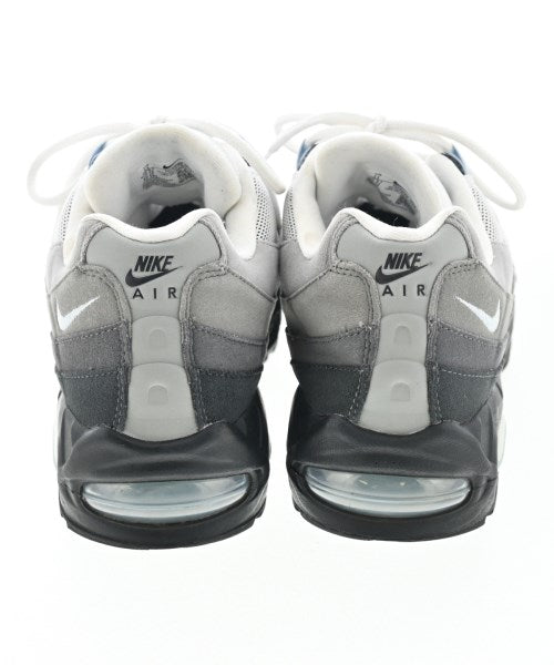 NIKE รองเท้าผ้าใบ
