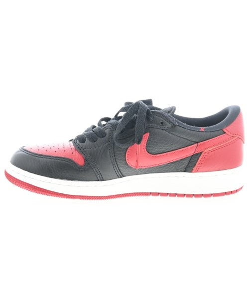 NIKE รองเท้าผ้าใบ