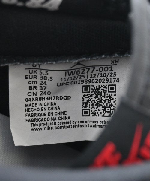 NIKE รองเท้าผ้าใบ