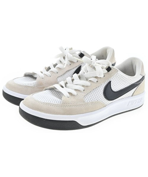 NIKE รองเท้าผ้าใบ