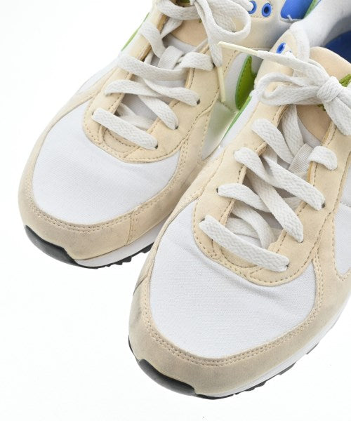 NIKE รองเท้าผ้าใบ