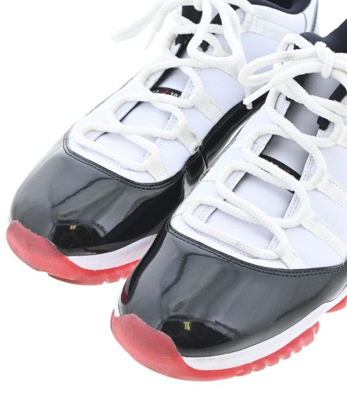 NIKE รองเท้าผ้าใบ