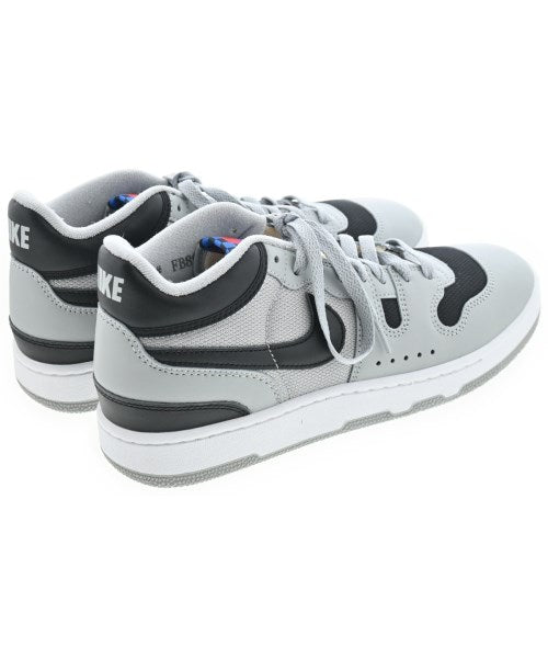 NIKE รองเท้าผ้าใบ