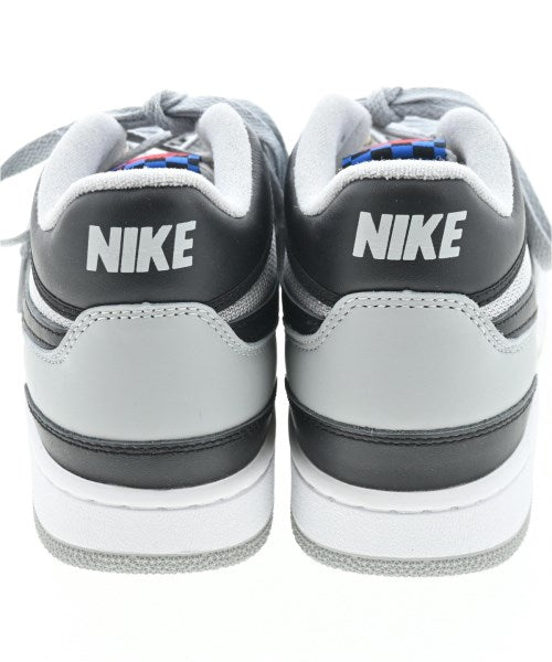 NIKE รองเท้าผ้าใบ