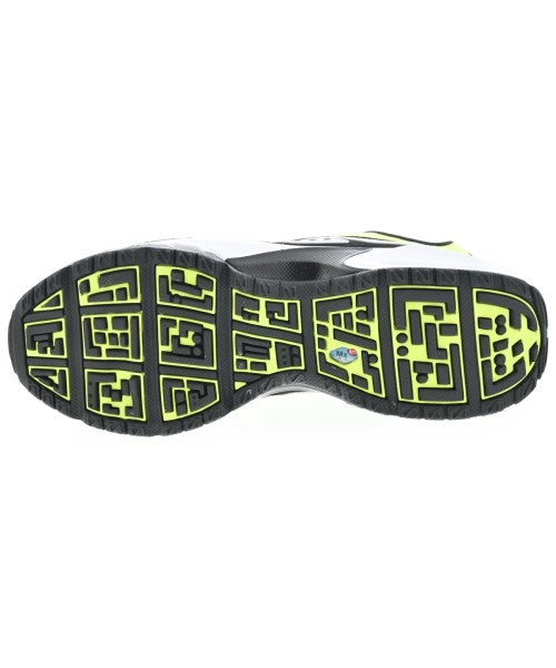 NIKE รองเท้าผ้าใบ