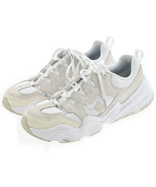 NIKE รองเท้าผ้าใบ