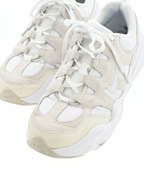 NIKE รองเท้าผ้าใบ