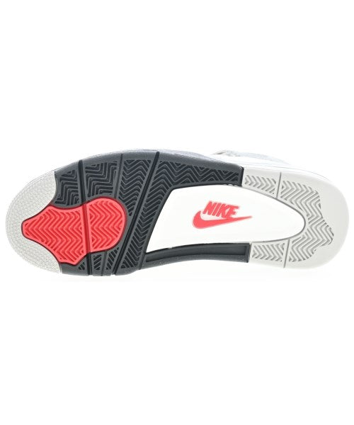 NIKE รองเท้าผ้าใบ