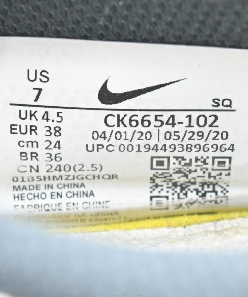 NIKE รองเท้าผ้าใบ