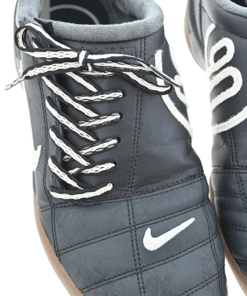 NIKE รองเท้าผ้าใบ
