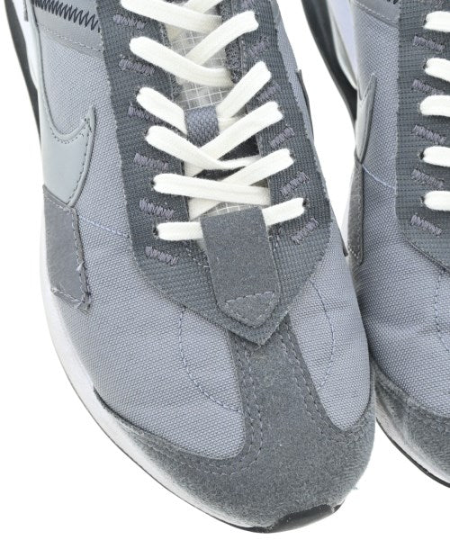 NIKE รองเท้าผ้าใบ