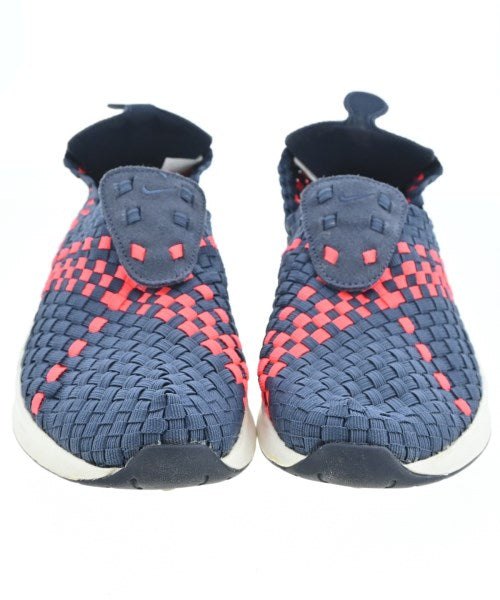 NIKE รองเท้าผ้าใบ
