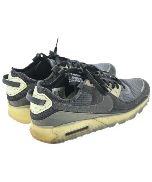 NIKE รองเท้าผ้าใบ