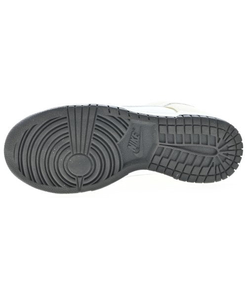 NIKE รองเท้าผ้าใบ
