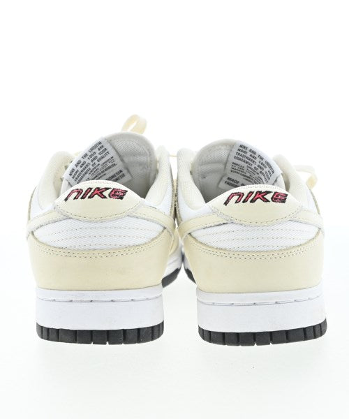 NIKE รองเท้าผ้าใบ