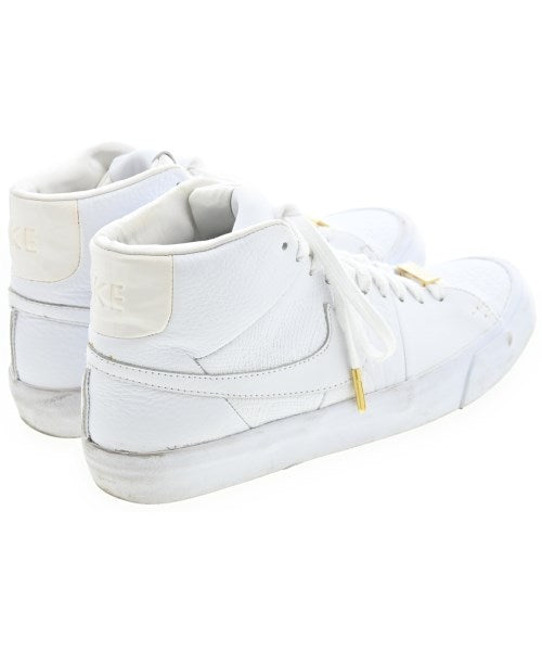 NIKE รองเท้าผ้าใบ