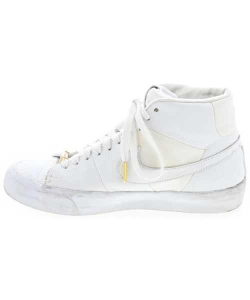 NIKE รองเท้าผ้าใบ