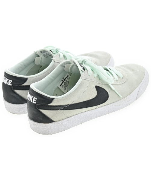 NIKE รองเท้าผ้าใบ
