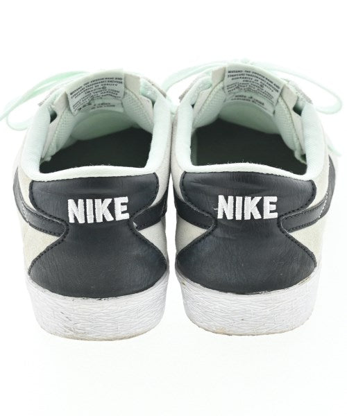 NIKE รองเท้าผ้าใบ