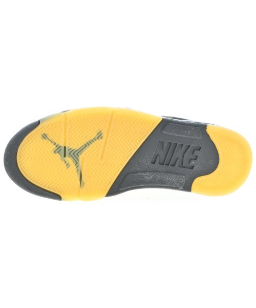 NIKE รองเท้าผ้าใบ