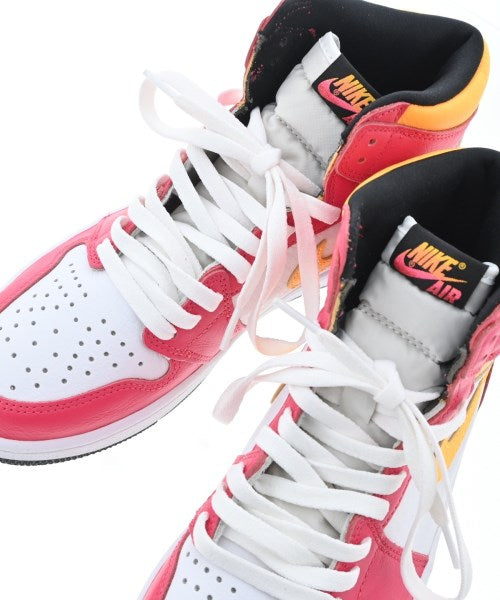 NIKE รองเท้าผ้าใบ