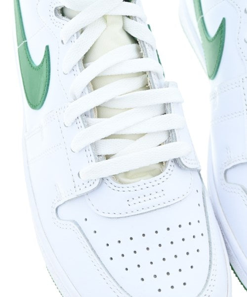 NIKE รองเท้าผ้าใบ