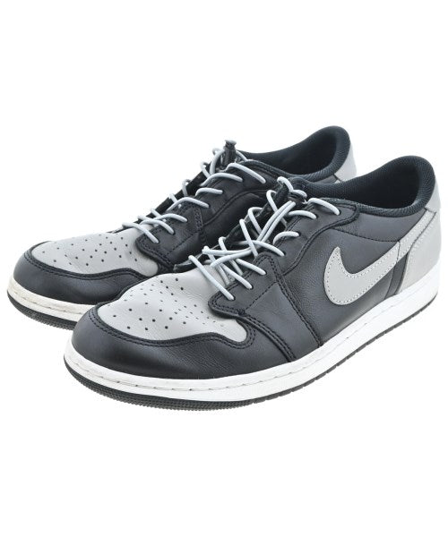 NIKE รองเท้าผ้าใบ