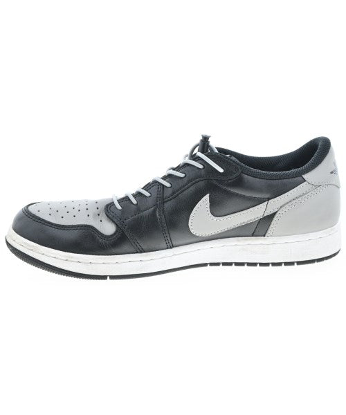 NIKE รองเท้าผ้าใบ