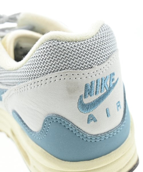 NIKE รองเท้าผ้าใบ
