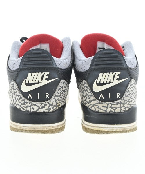 NIKE รองเท้าผ้าใบ