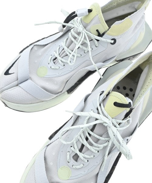 NIKE รองเท้าผ้าใบ
