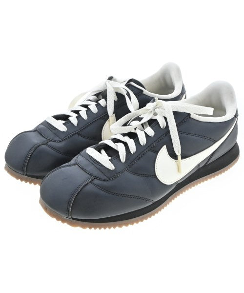 NIKE รองเท้าผ้าใบ