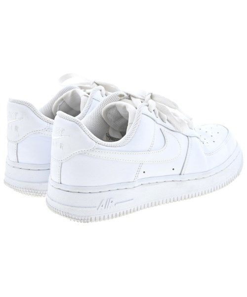 NIKE รองเท้าผ้าใบ
