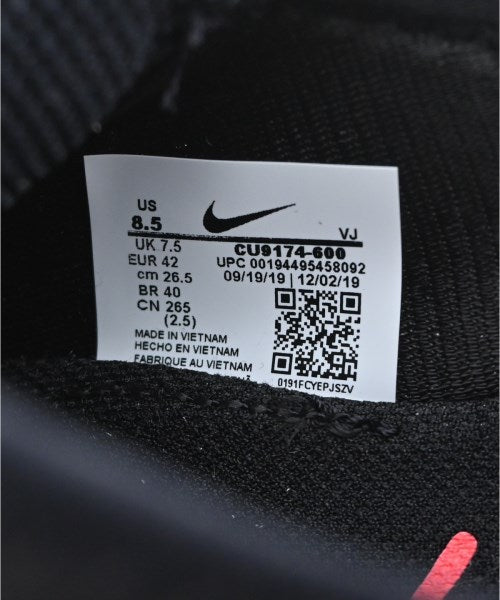 NIKE รองเท้าผ้าใบ