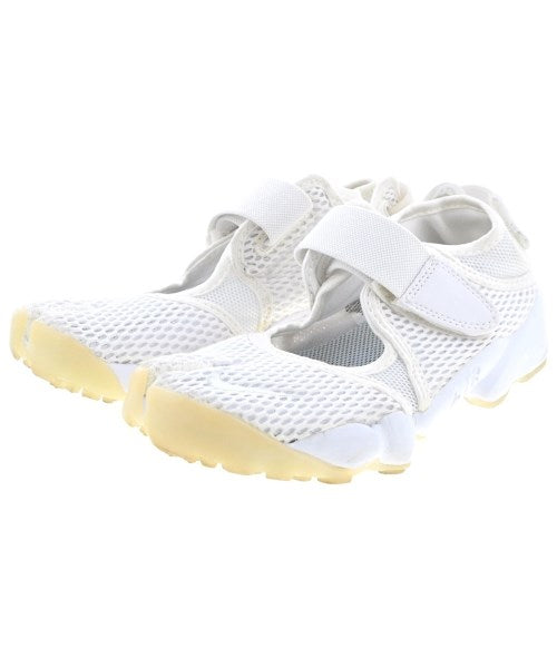 NIKE รองเท้าผ้าใบ