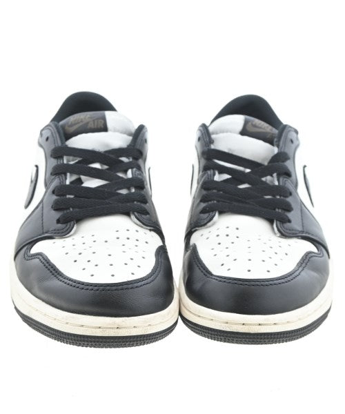 NIKE รองเท้าผ้าใบ