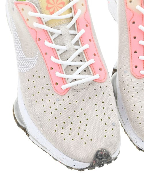 NIKE รองเท้าผ้าใบ