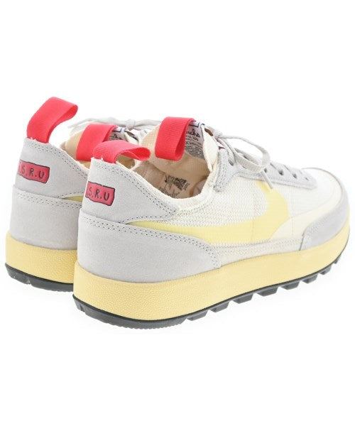 NIKE รองเท้าผ้าใบ