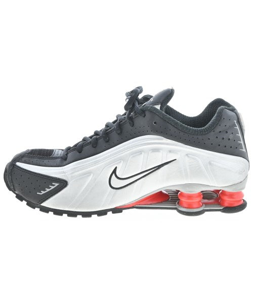 NIKE รองเท้าผ้าใบ